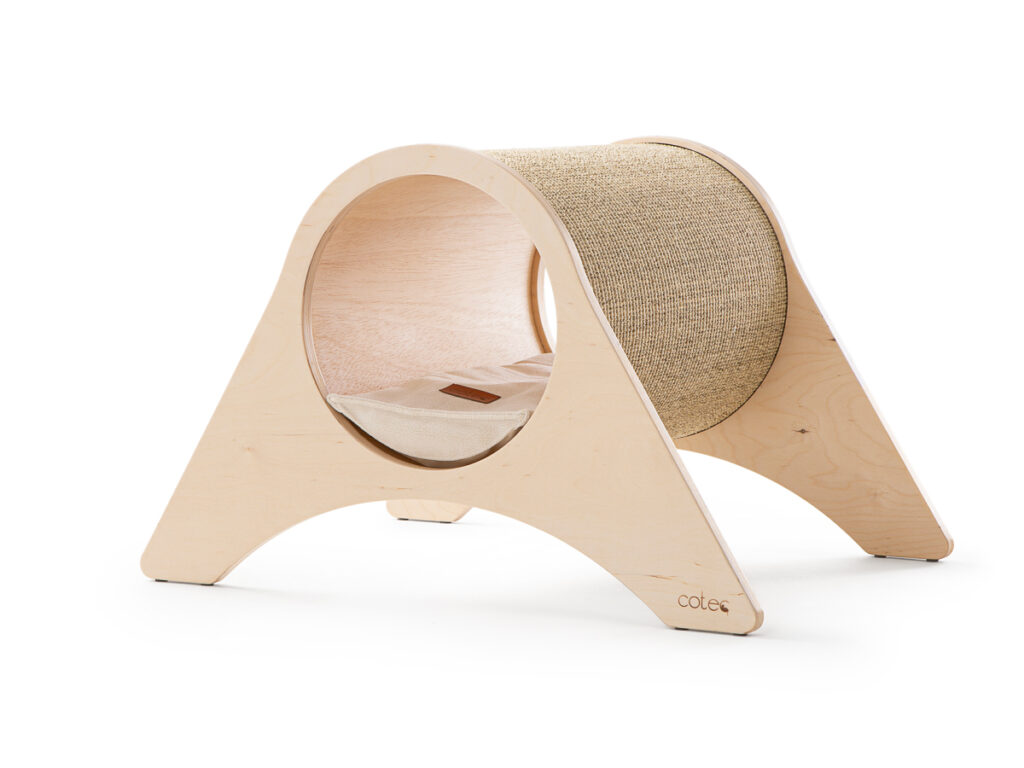 Drapak tunel dla kota z sisalu – widok wnętrza bez poduszki, zdjęcie katalogowe