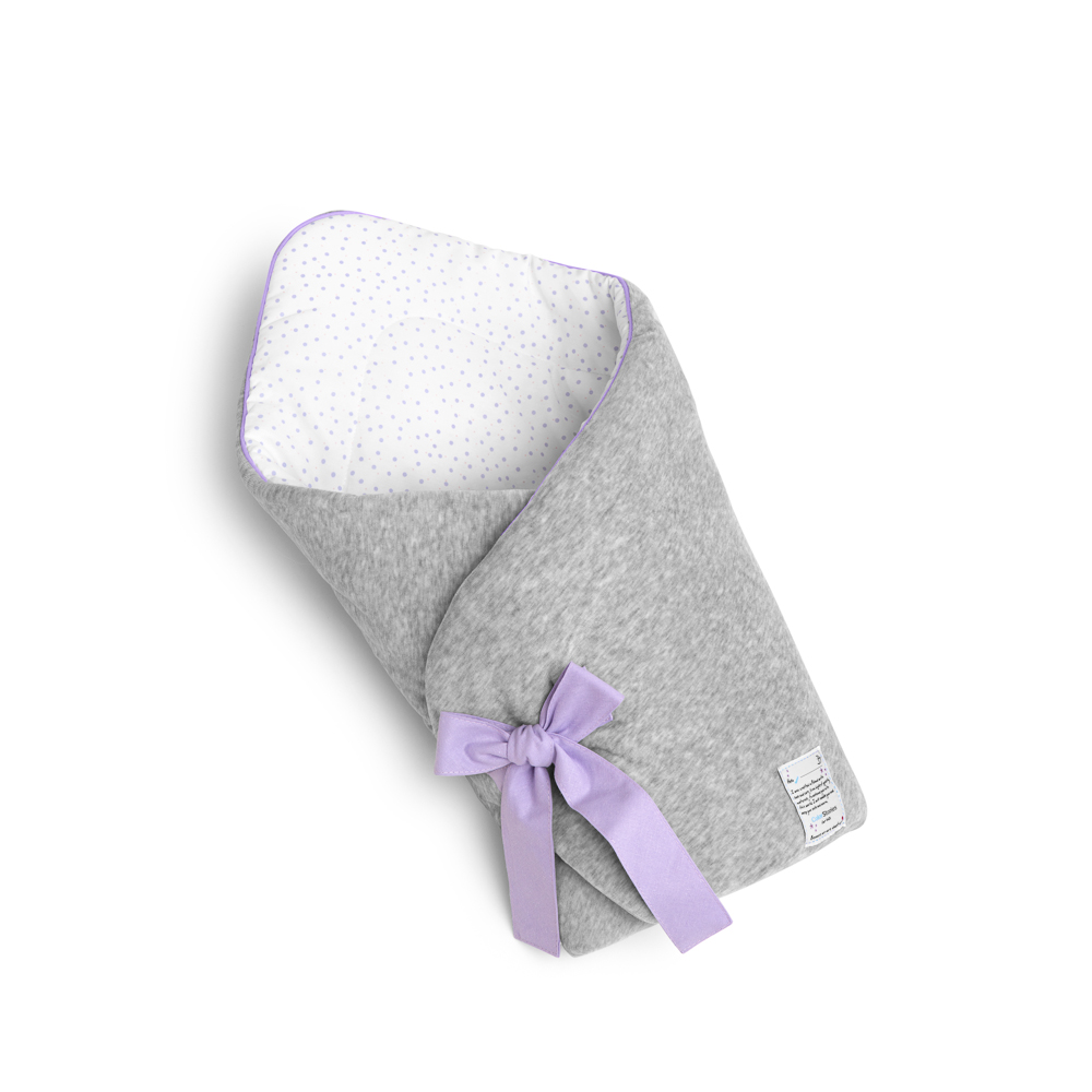 Fotografia produktowa Warszawa – packshot rożka niemowlęcego w szarym kolorze, ujęcie do e-commerce