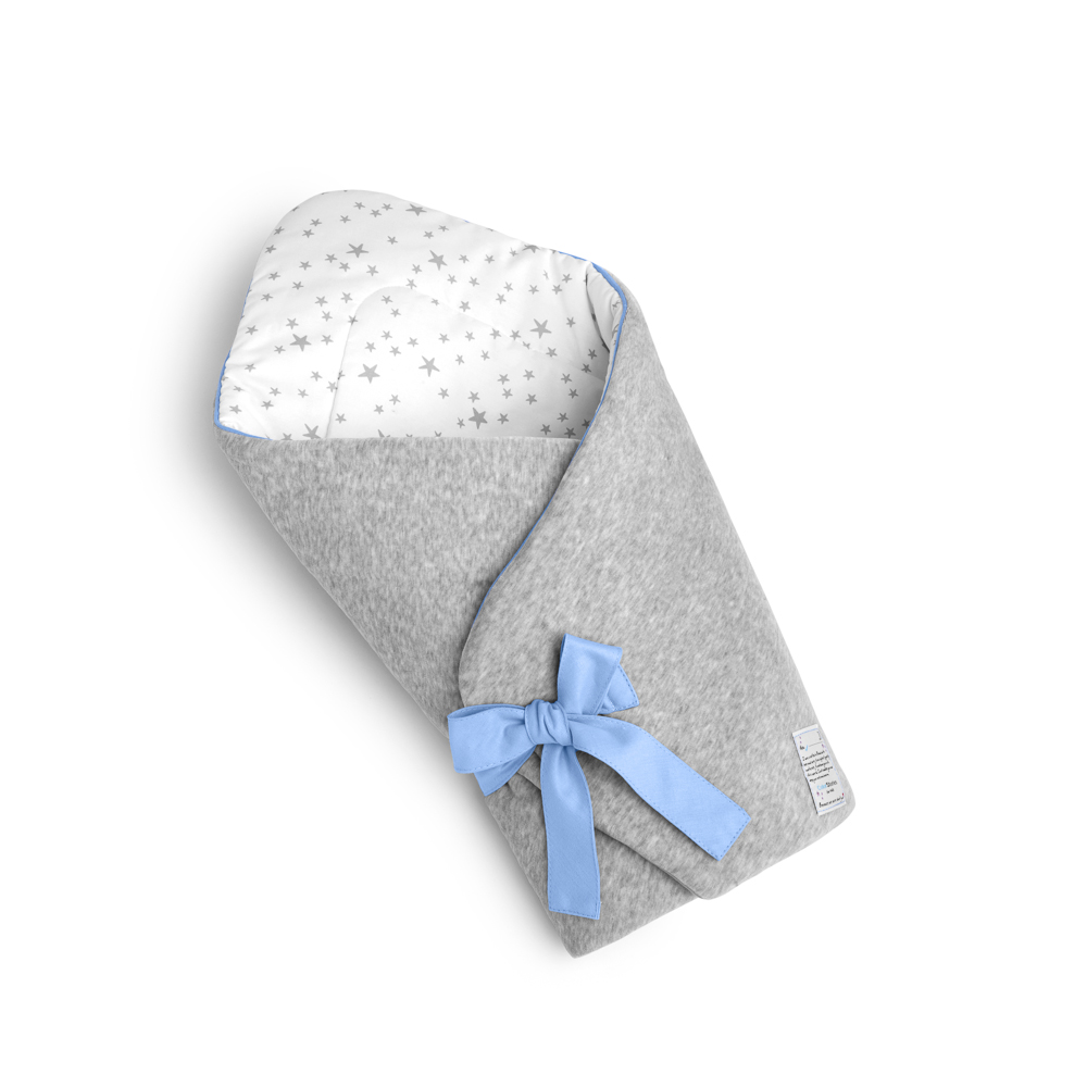 Zdjęcie produktowe rożka dla niemowląt z kokardą – packshot na białym tle do sklepu internetowego