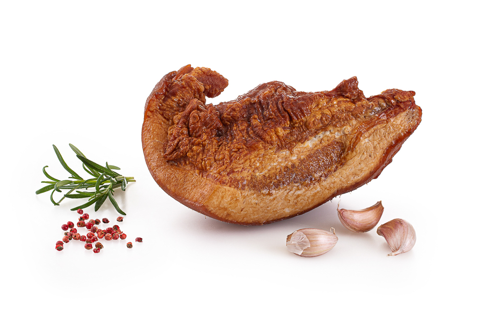 Food photography boczku z rozmarynem – ujęcie detali dla producenta wędlin.